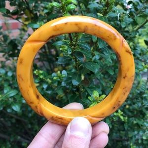 Vintage Butterscotch Carved Bakelite Bangle